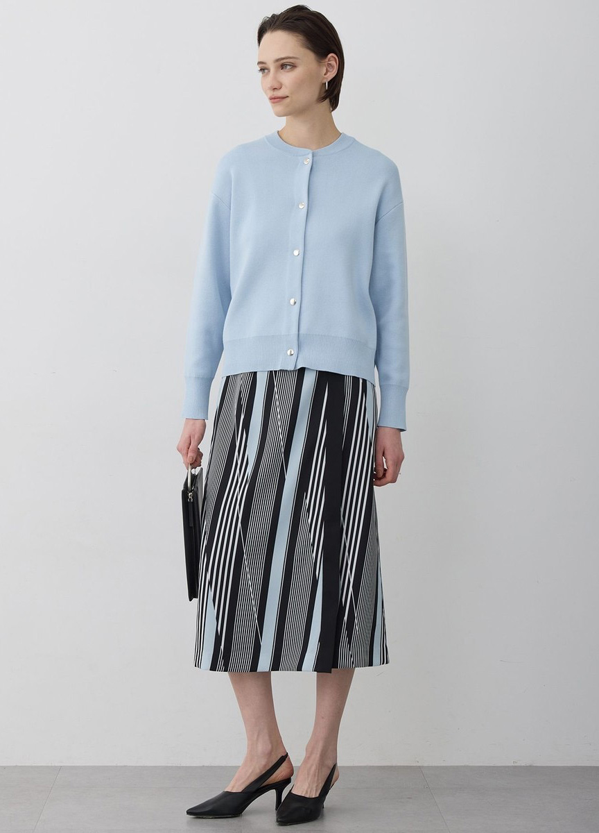 混棉圓領鈕扣針織外套